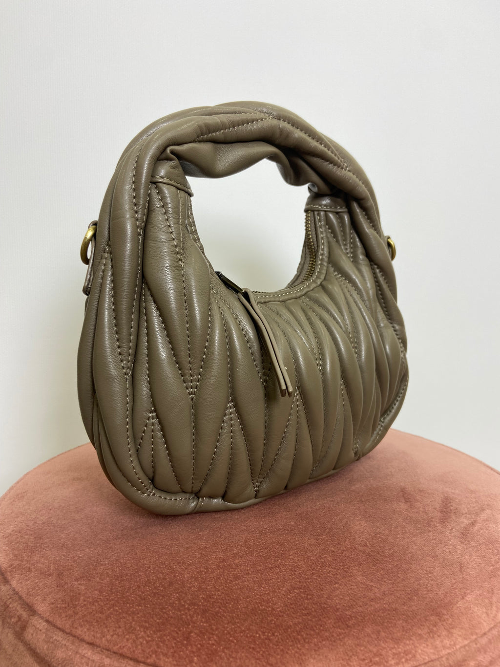 Borsa con manico in ecopelle