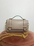 Borsa in pelle vera con catena d’oro