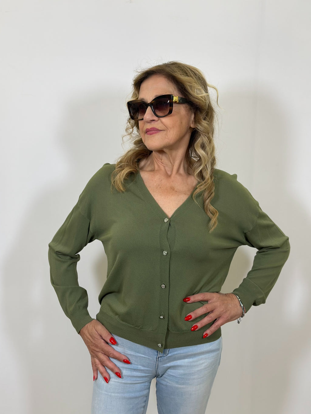 Cardigan con bottone gioiello Veronica